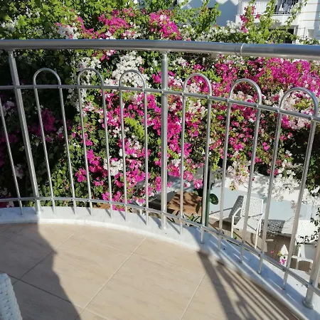 Hotel apartamentowy Un Side